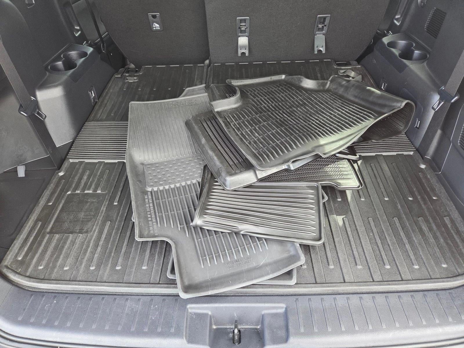 2023 Toyota Highlander LE AWD (Natl)