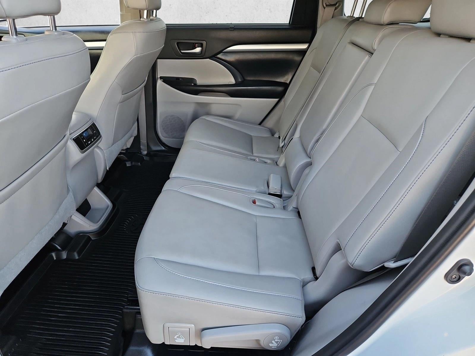 2019 Toyota Highlander XLE V6 FWD (Natl)