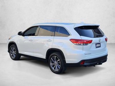 2019 Toyota Highlander XLE V6 FWD (Natl)