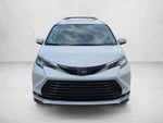 2022 Toyota Sienna XLE FWD 8-Passenger (Natl)