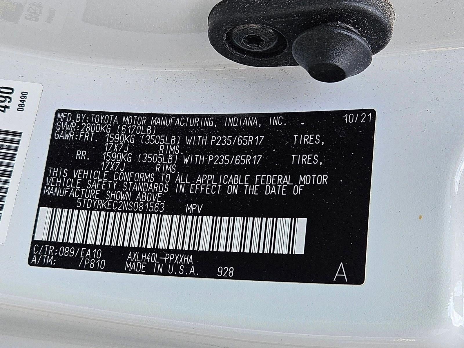 2022 Toyota Sienna XLE FWD 8-Passenger (Natl)