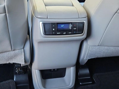 2019 Toyota Highlander LE Plus V6 FWD (Natl)