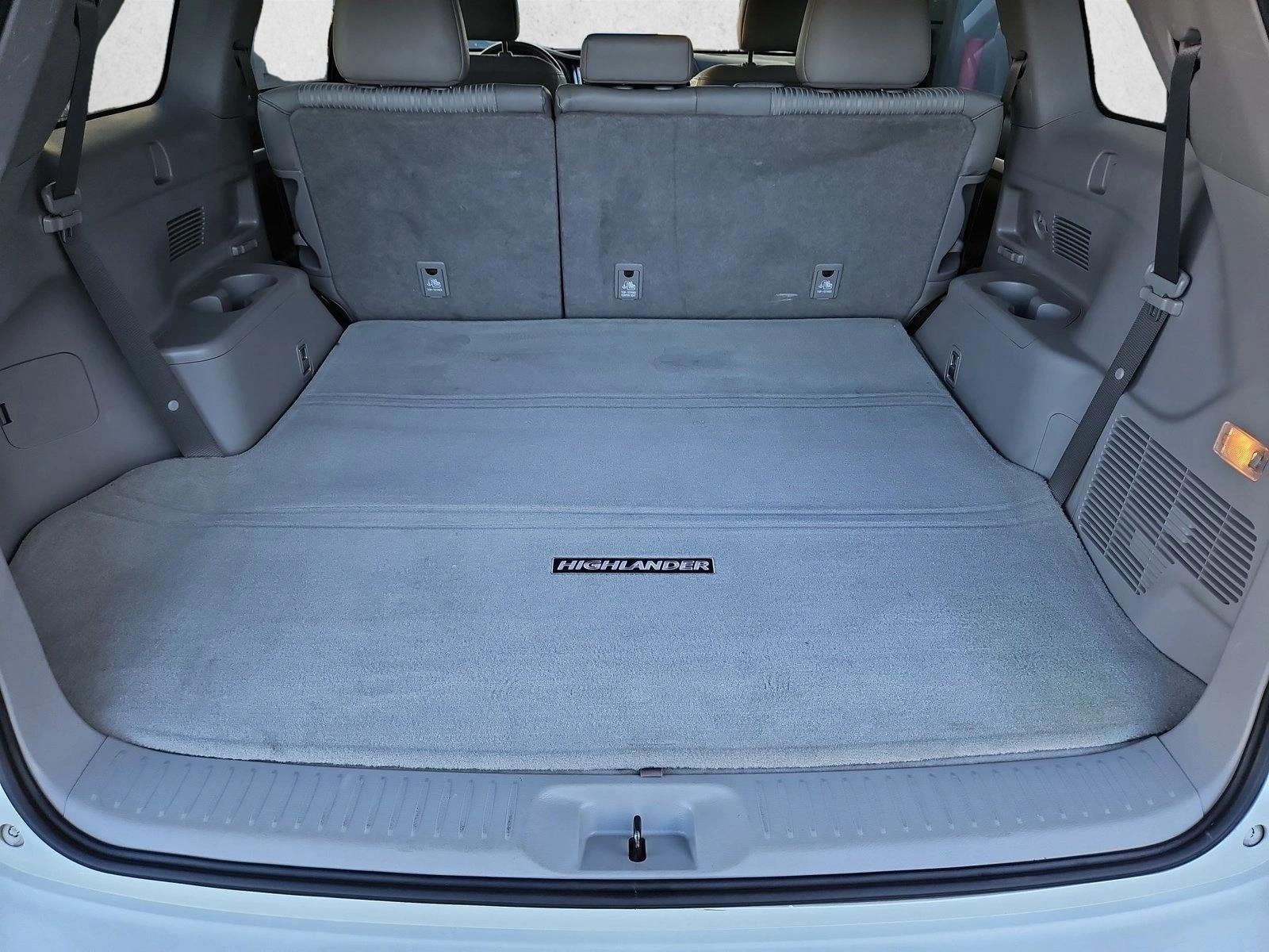 2019 Toyota Highlander LE Plus V6 FWD (Natl)
