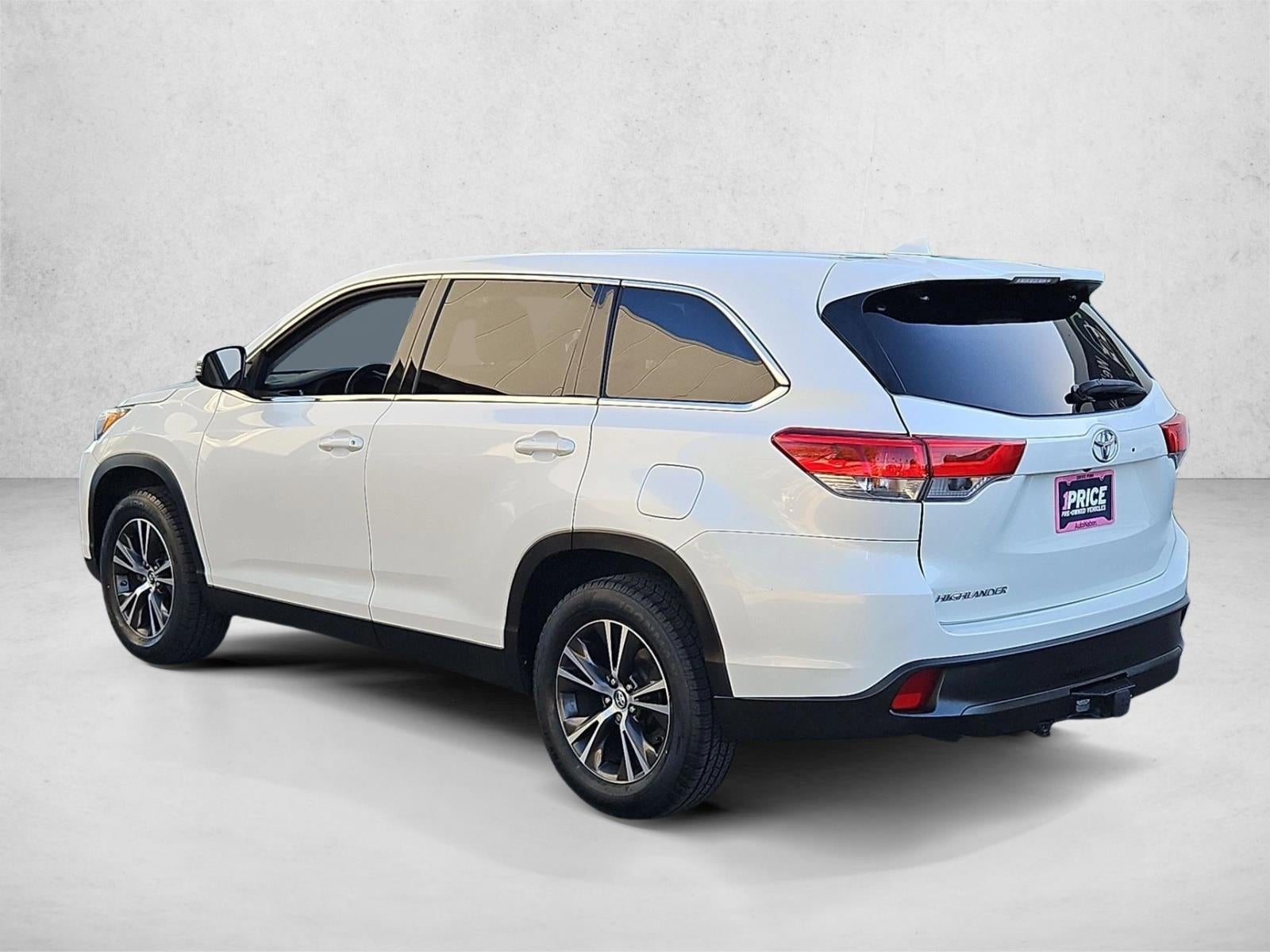 2019 Toyota Highlander LE Plus V6 FWD (Natl)