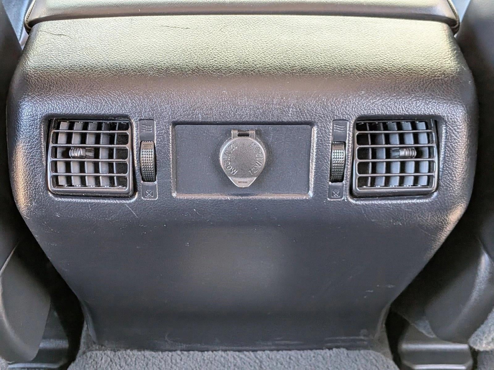 2017 Toyota Tundra 4WD 4WD Platinum CrewMax 5.5' Bed 5.7L FFV (SE)