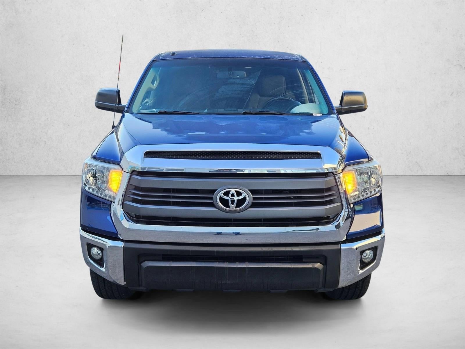 2014 Toyota Tundra 2WD Truck 2WD CrewMax Short Bed 5.7L SR5 (Natl)