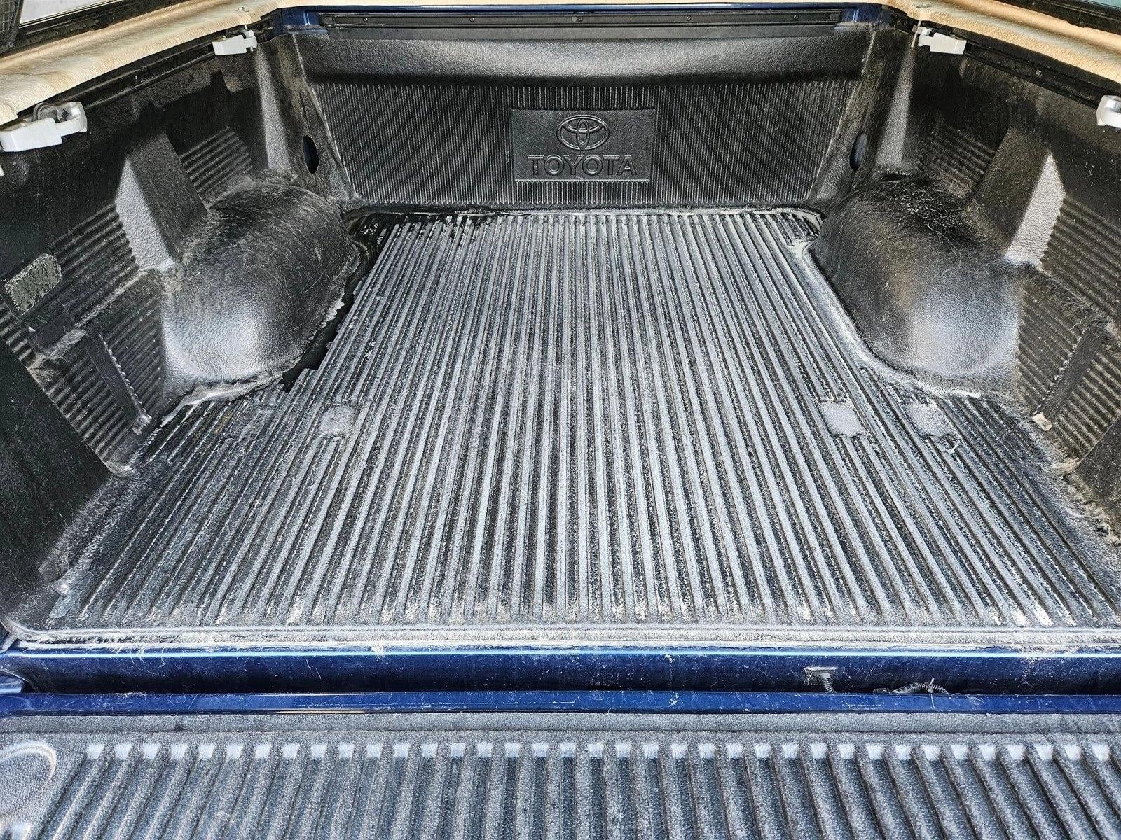 2014 Toyota Tundra 2WD Truck 2WD CrewMax Short Bed 5.7L SR5 (Natl)