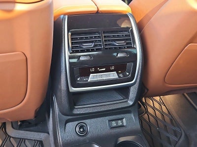 2024 BMW X7 M60i Sports Activity Vehicle