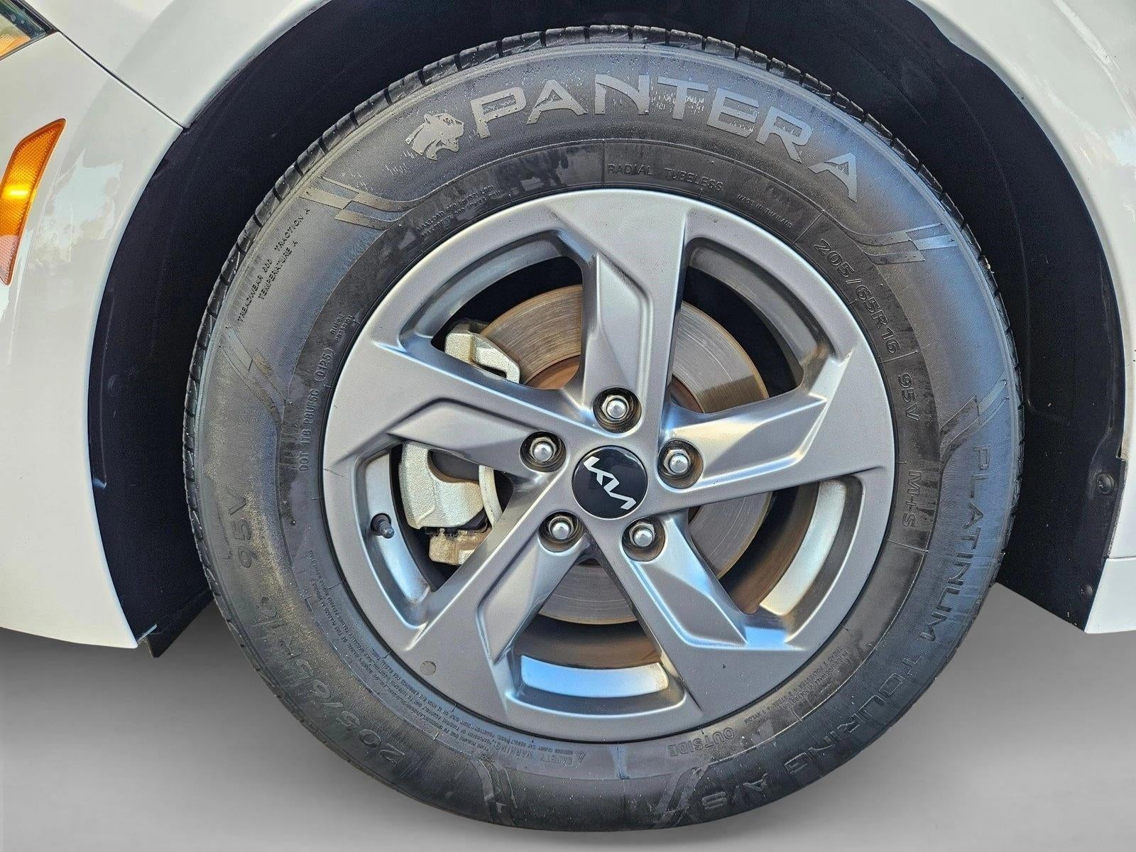 2023 Kia K5 LXS Auto FWD