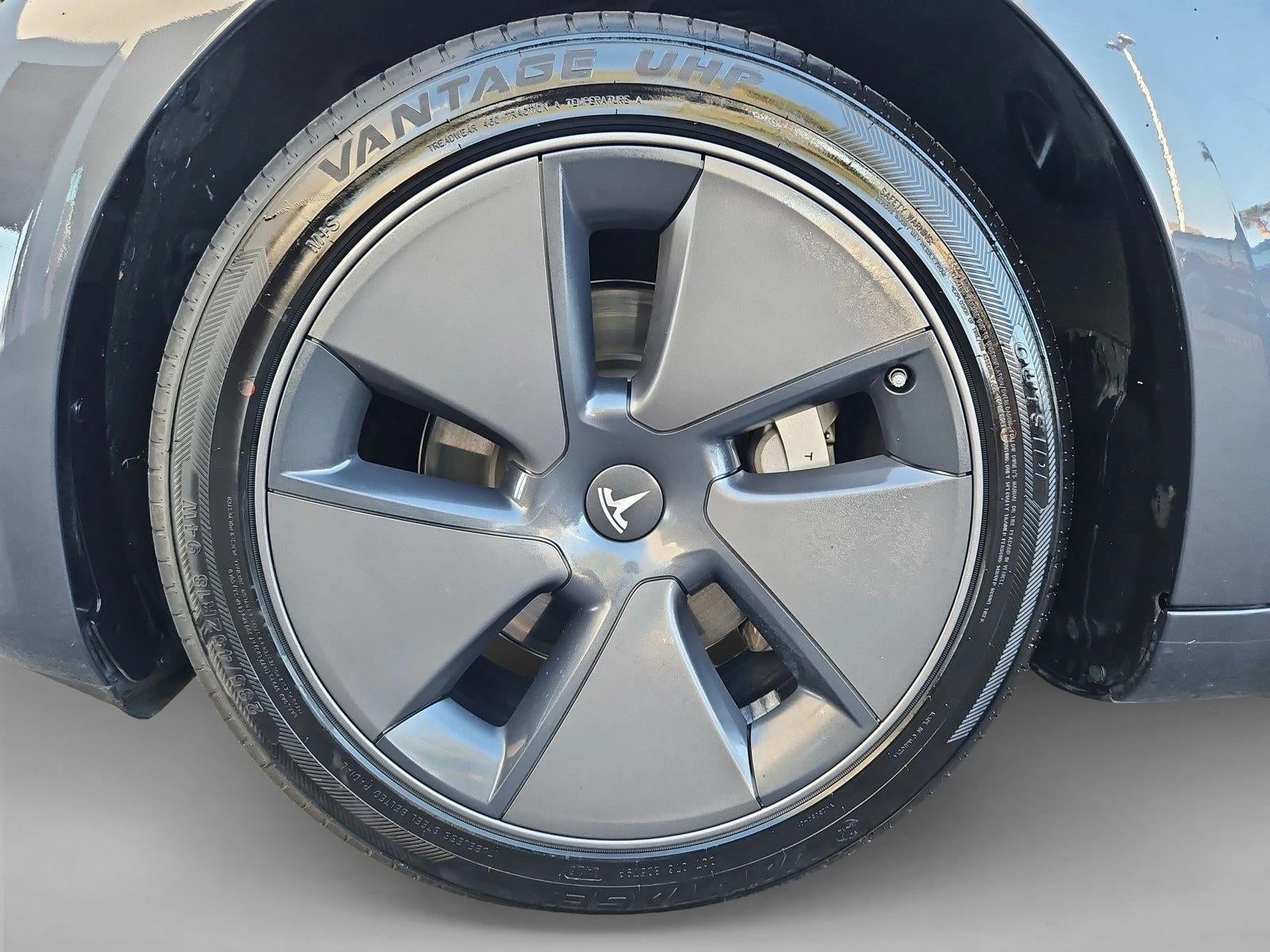2023 Tesla Model 3 RWD
