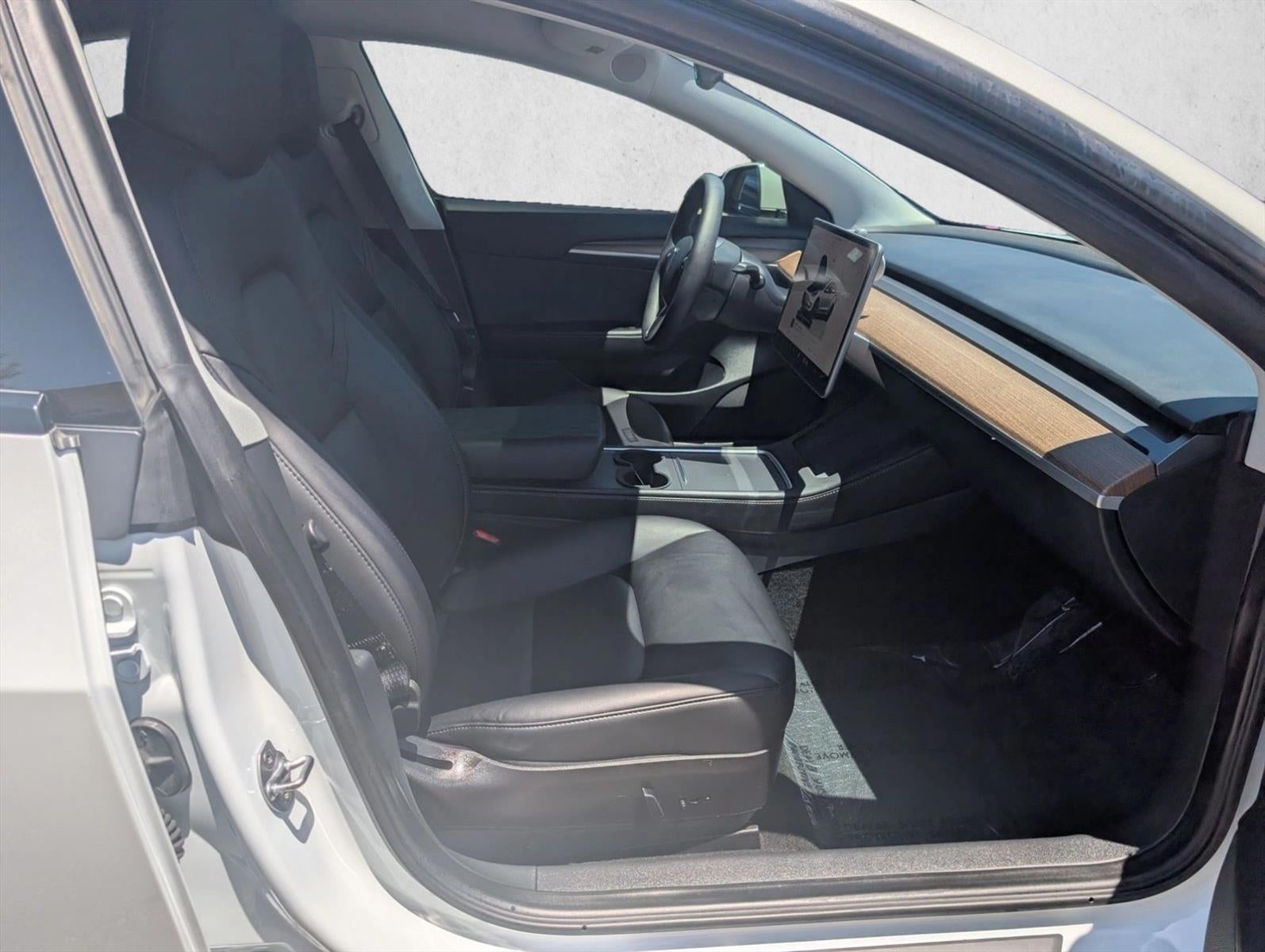 2023 Tesla Model 3 RWD