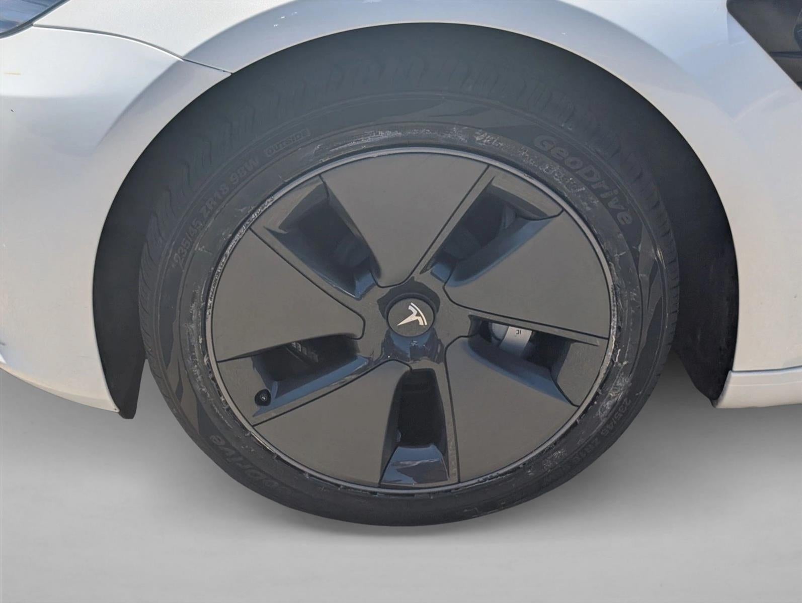 2023 Tesla Model 3 RWD