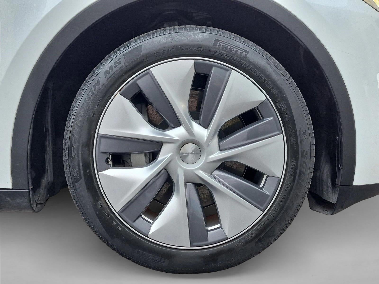 2024 Tesla Model Y Long Range AWD
