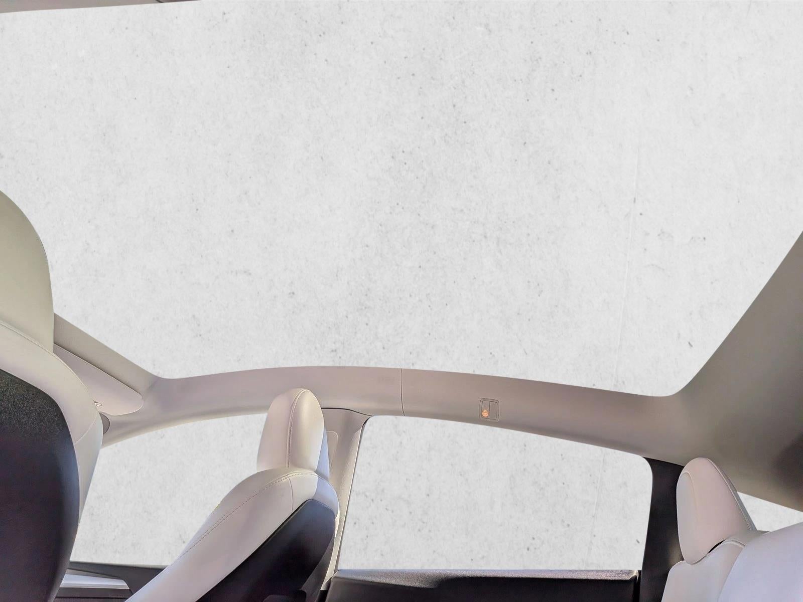 2025 Tesla Model Y Performance AWD *Ltd Avail*