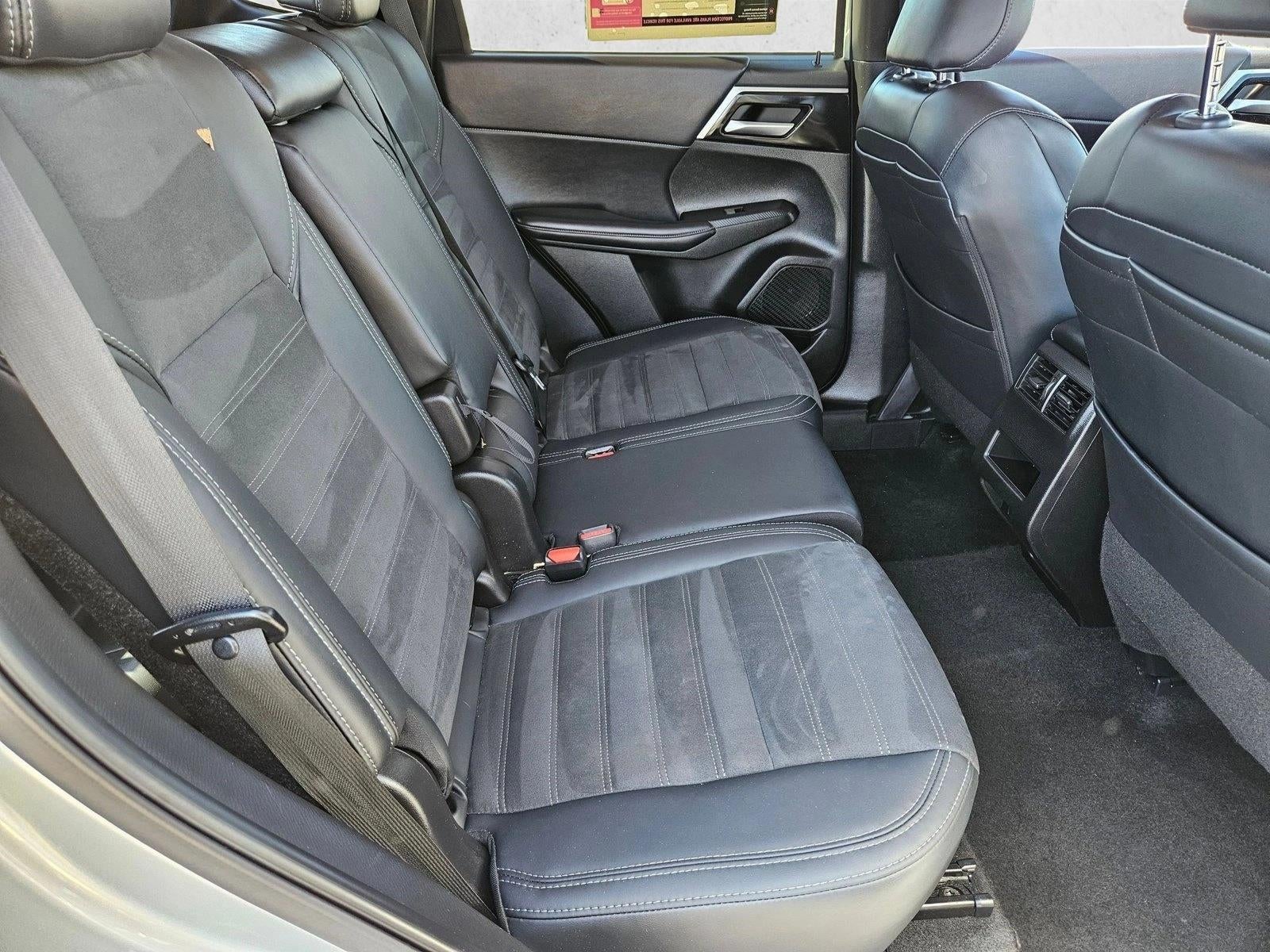 2024 Mitsubishi Outlander SE FWD
