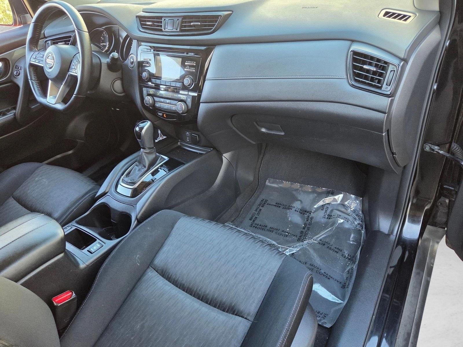 2017 Nissan Rogue FWD SV