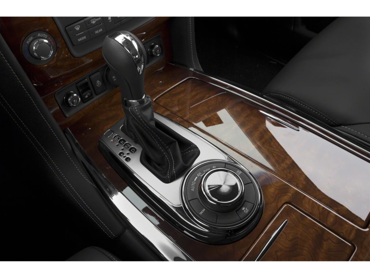 2015 INFINITI QX80 RWD