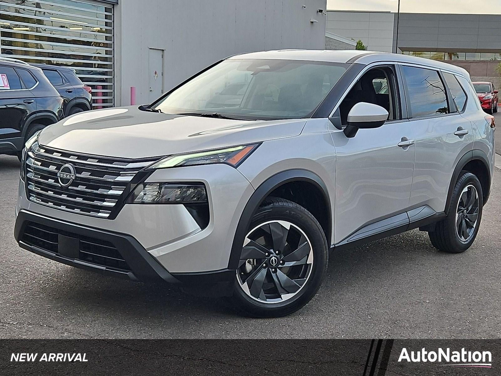 2025 Nissan Rogue FWD SV