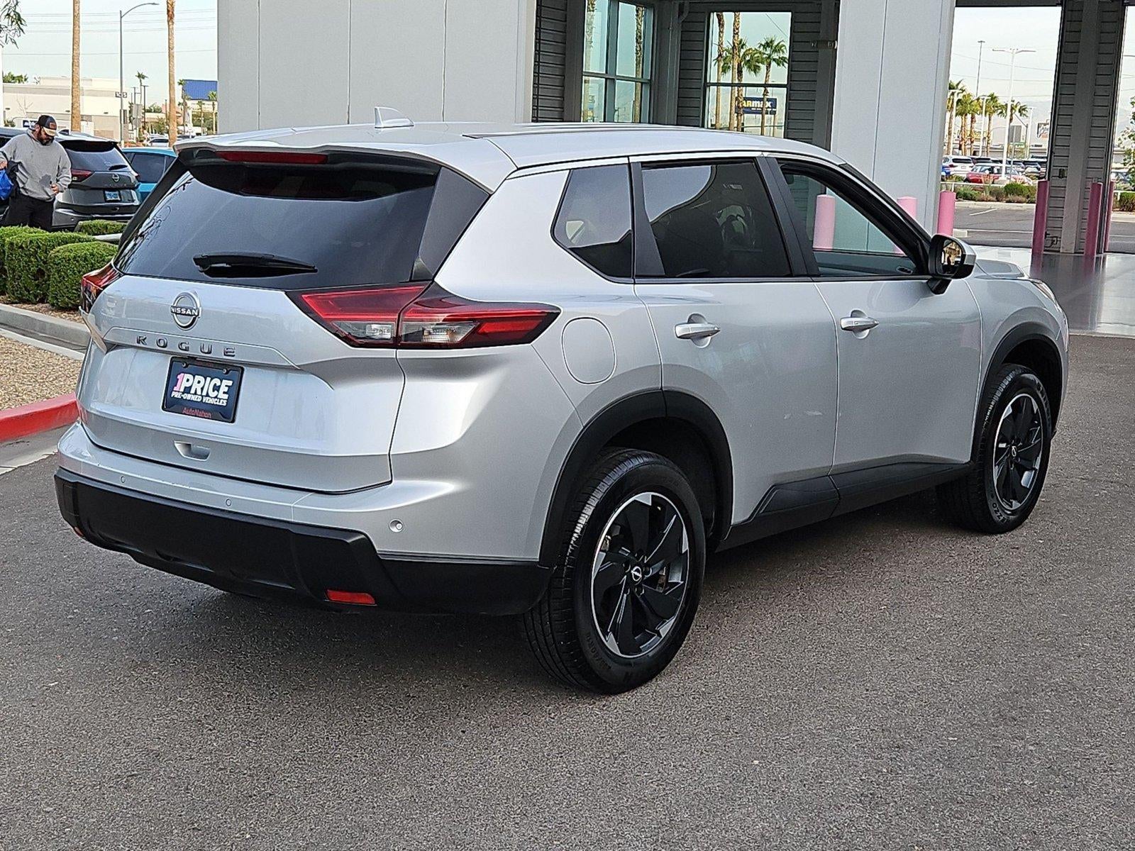 2025 Nissan Rogue FWD SV