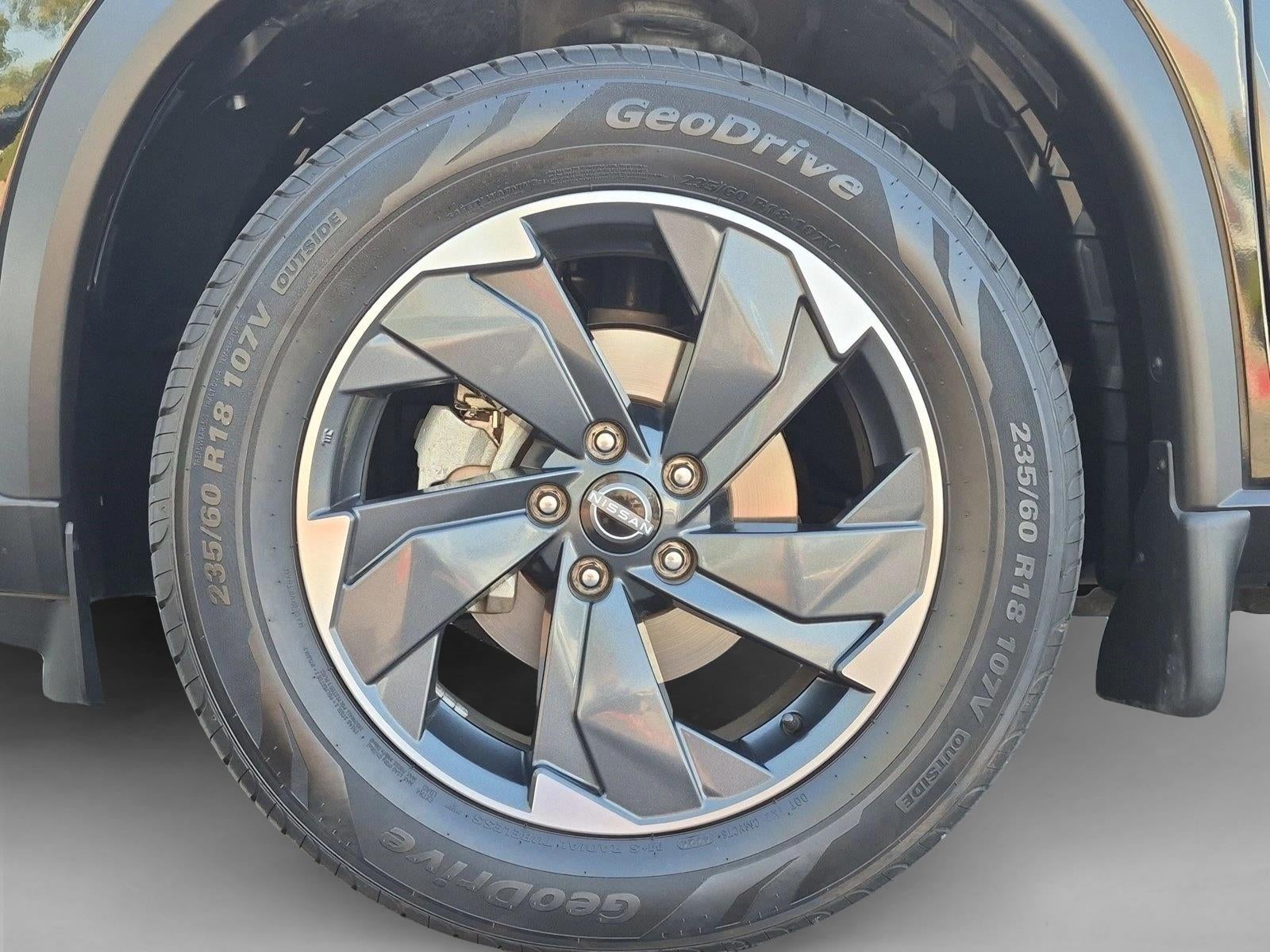 2024 Nissan Rogue FWD SV