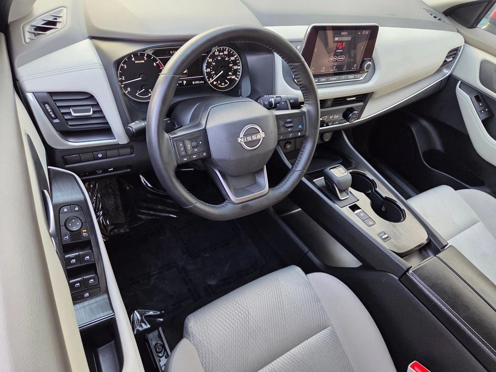 2025 Nissan Rogue FWD SV