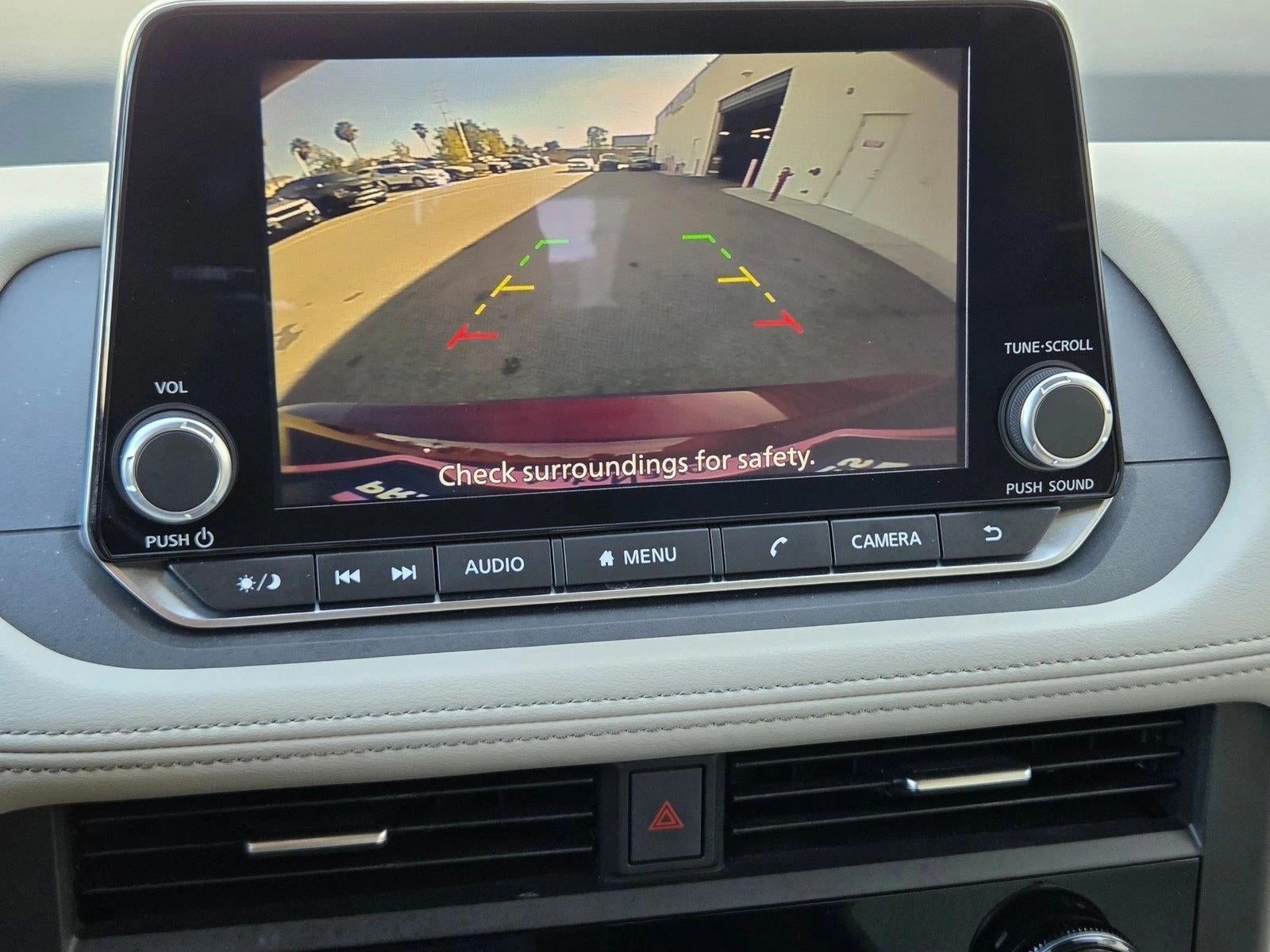 2025 Nissan Rogue FWD SV