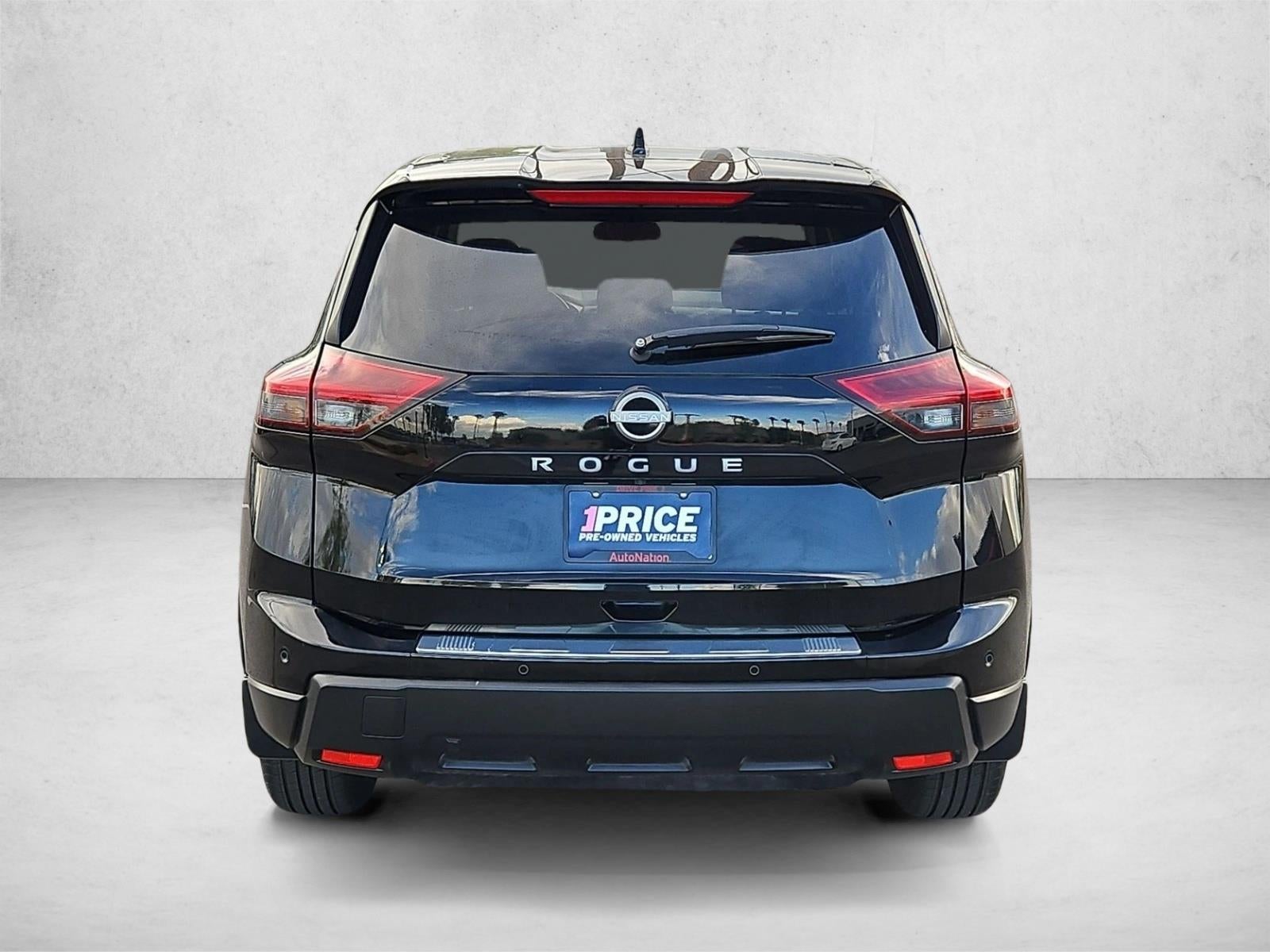 2025 Nissan Rogue FWD SV