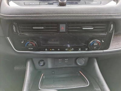 2025 Nissan Rogue AWD Platinum