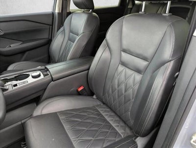 2025 Nissan Rogue AWD Platinum