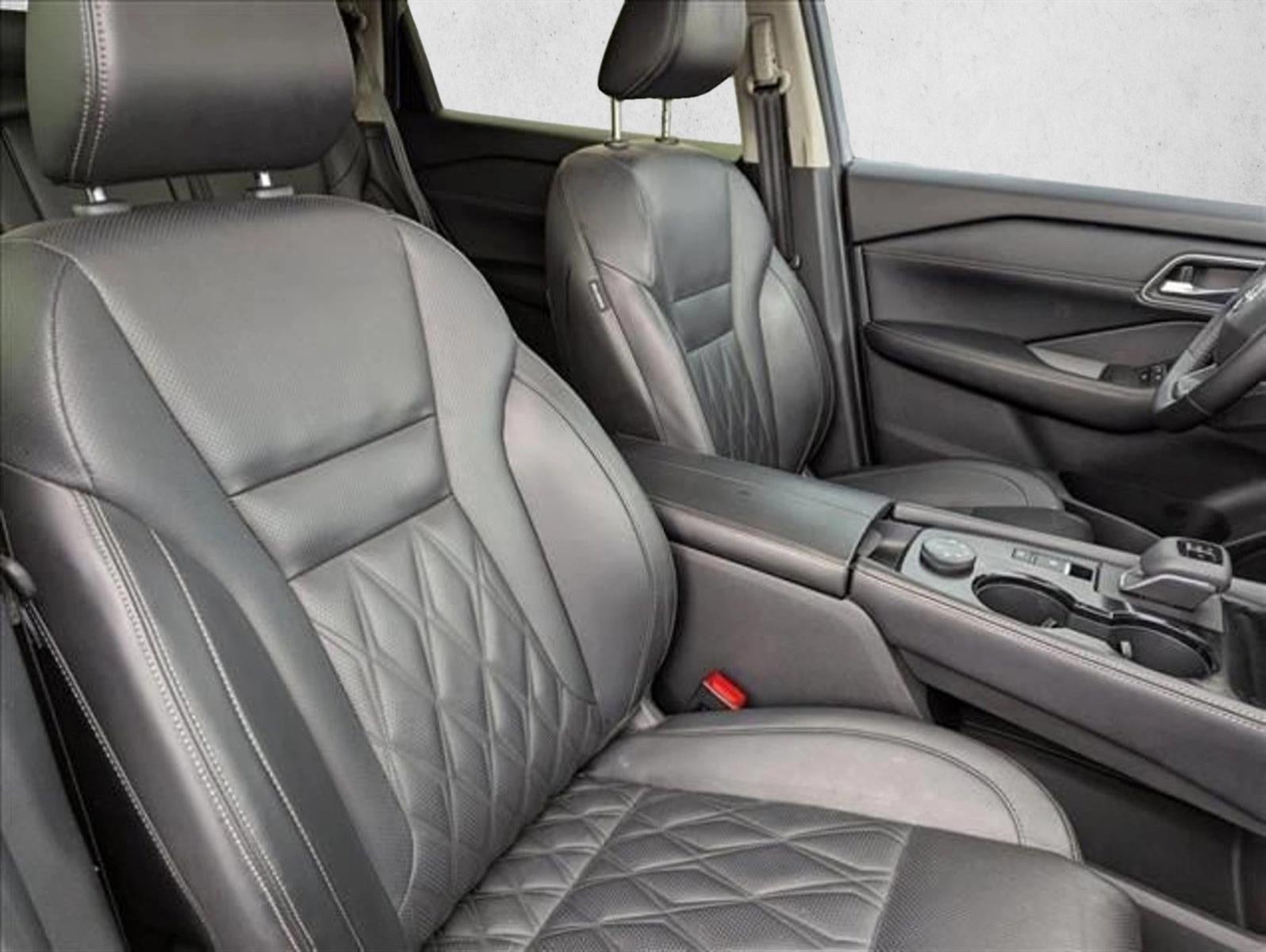 2025 Nissan Rogue AWD Platinum