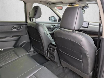 2025 Nissan Rogue AWD Platinum