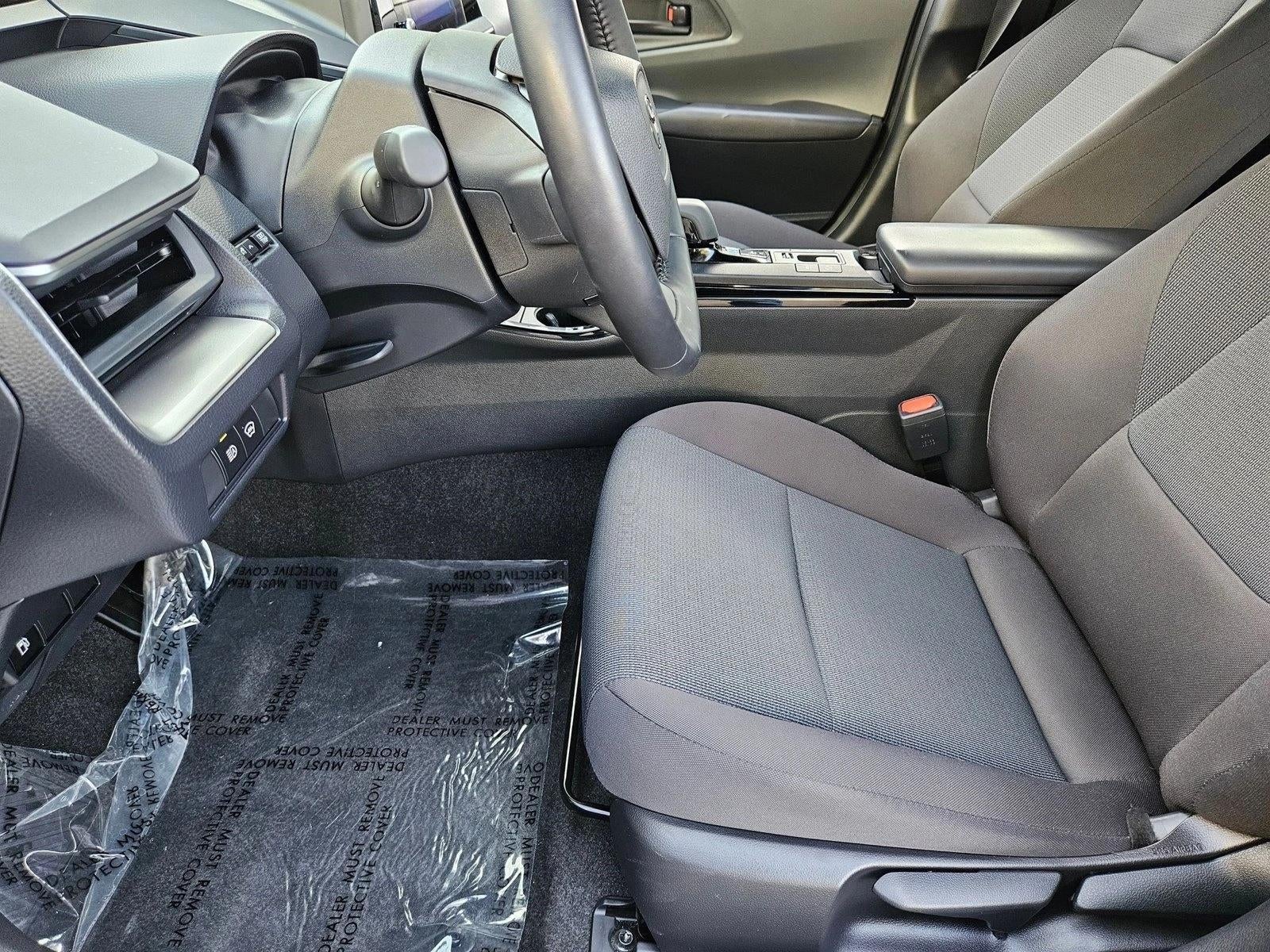 2025 Toyota Prius LE (Natl)