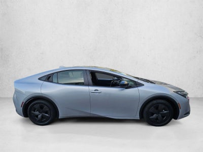 2025 Toyota Prius LE (Natl)