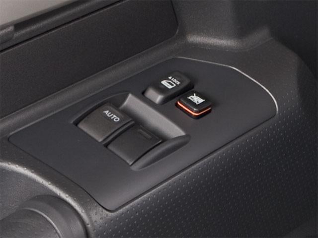 2013 Toyota FJ Cruiser 4WD 4dr Auto (Natl)