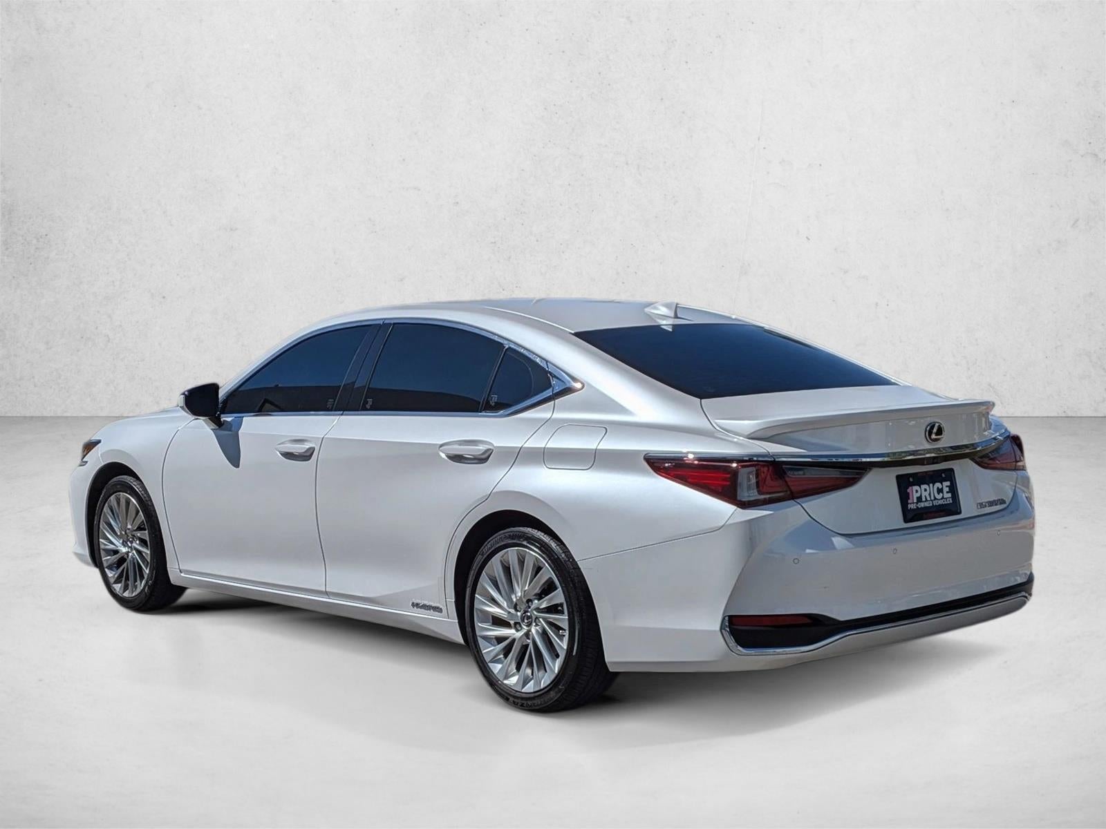 2019 Lexus ES 300h Luxury FWD