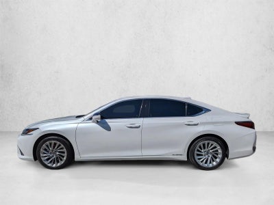 2019 Lexus ES 300h Luxury FWD