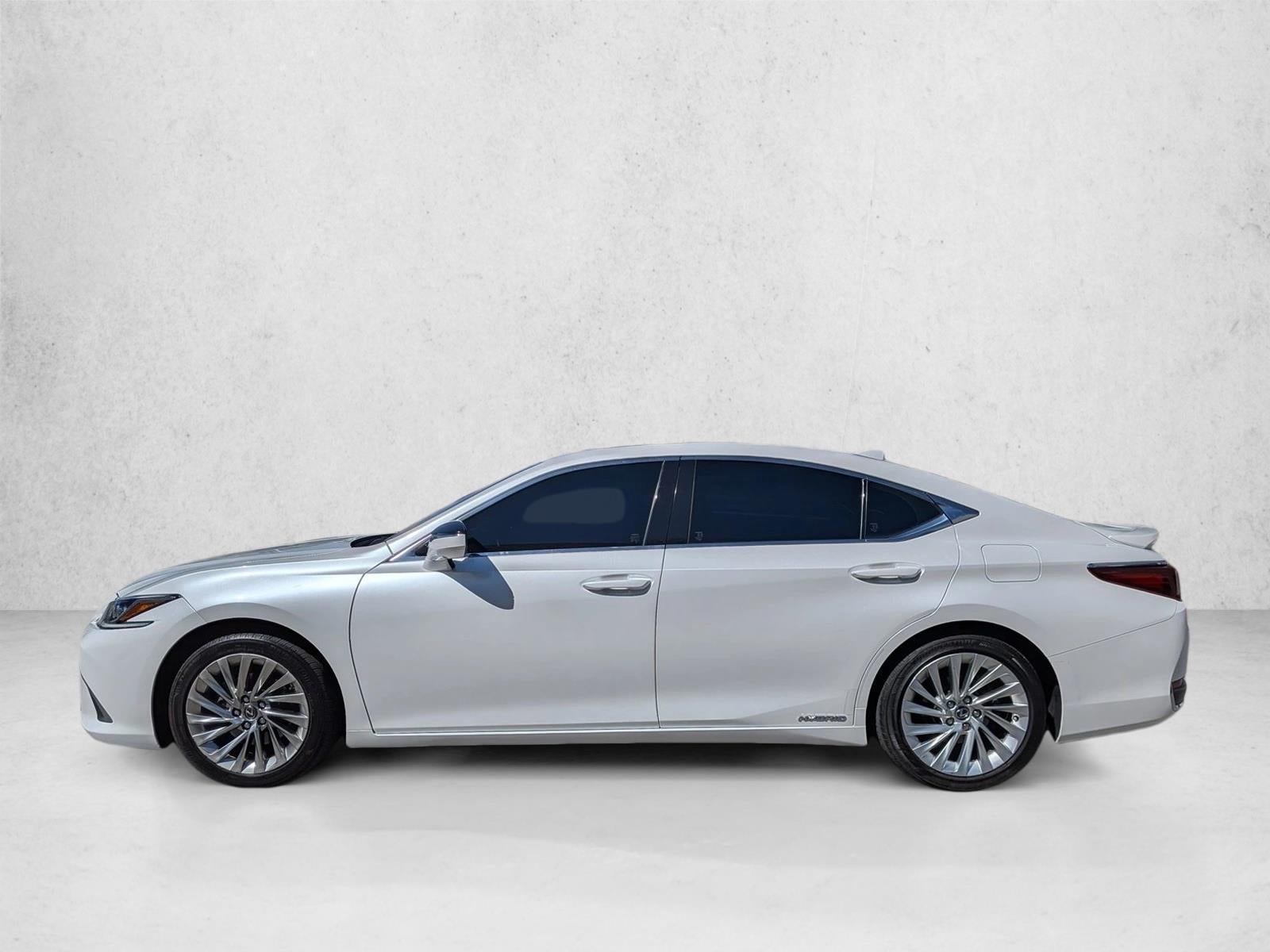 2019 Lexus ES 300h Luxury FWD