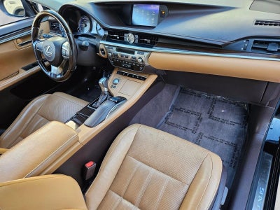 2017 Lexus ES 300h FWD