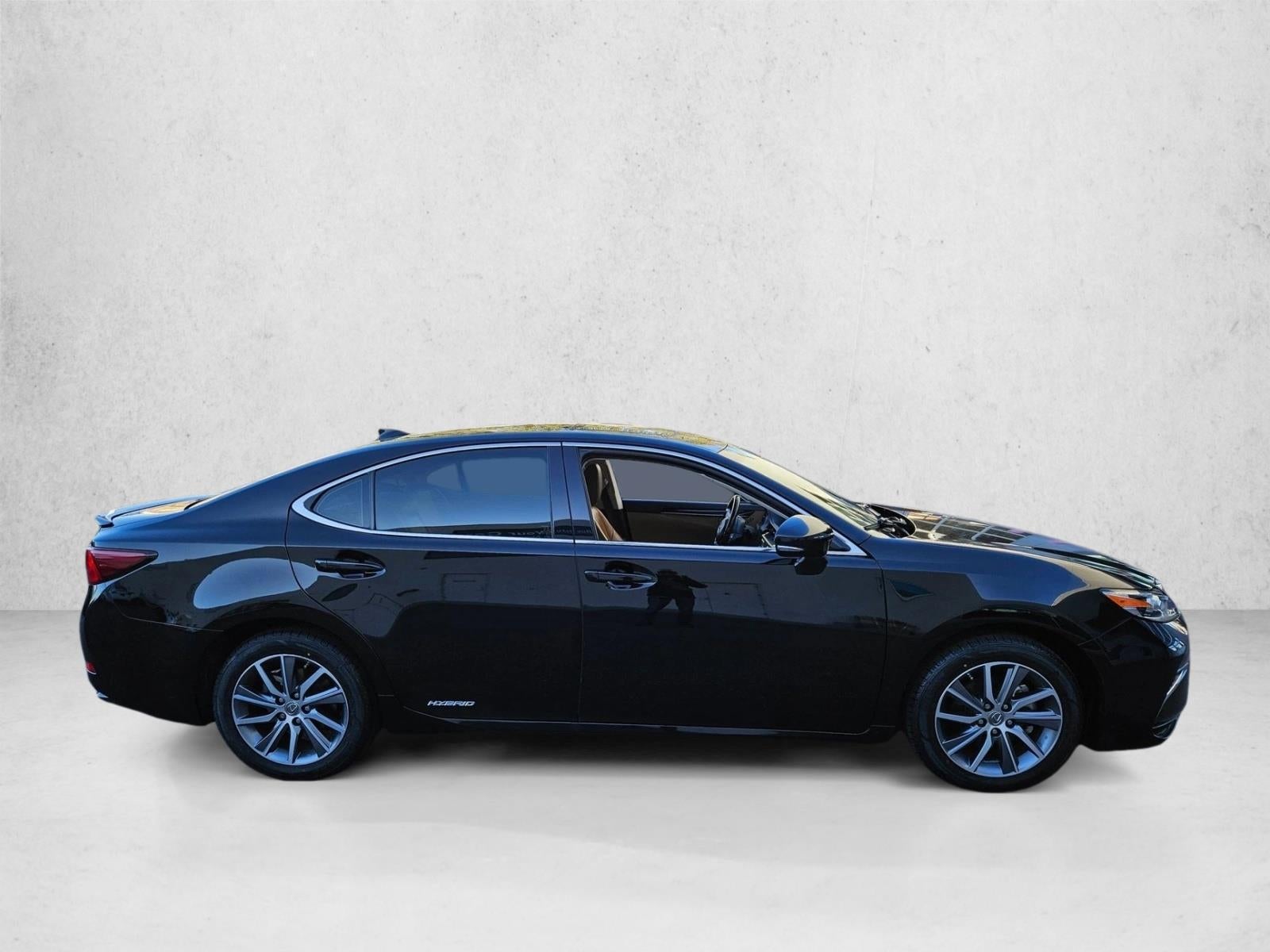 2017 Lexus ES 300h FWD