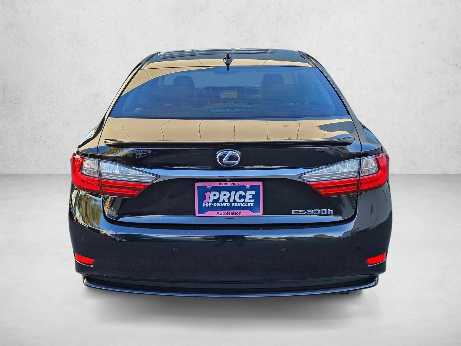 2017 Lexus ES 300h FWD