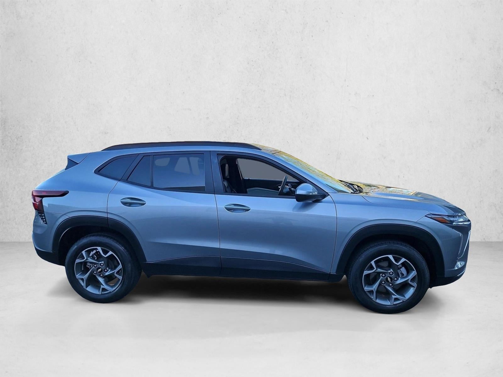 2025 Chevrolet Trax FWD 4dr LT