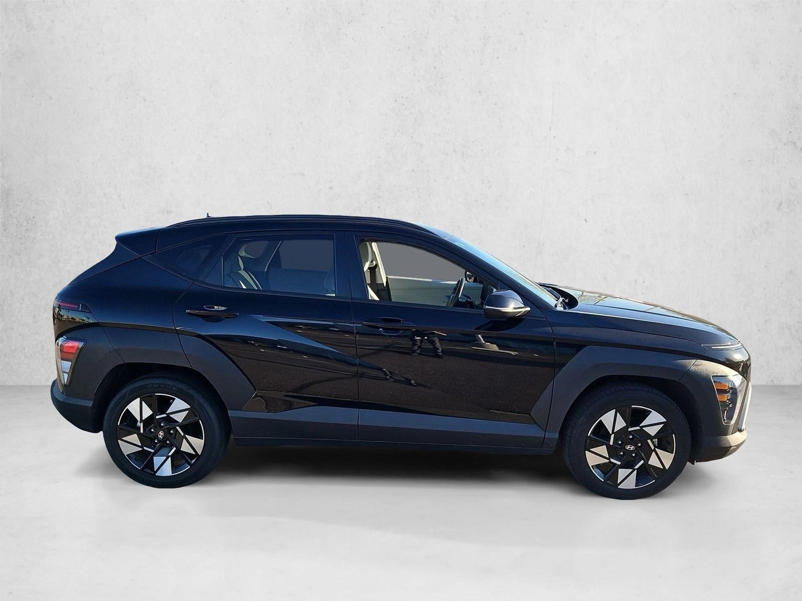 2025 Hyundai KONA SEL FWD