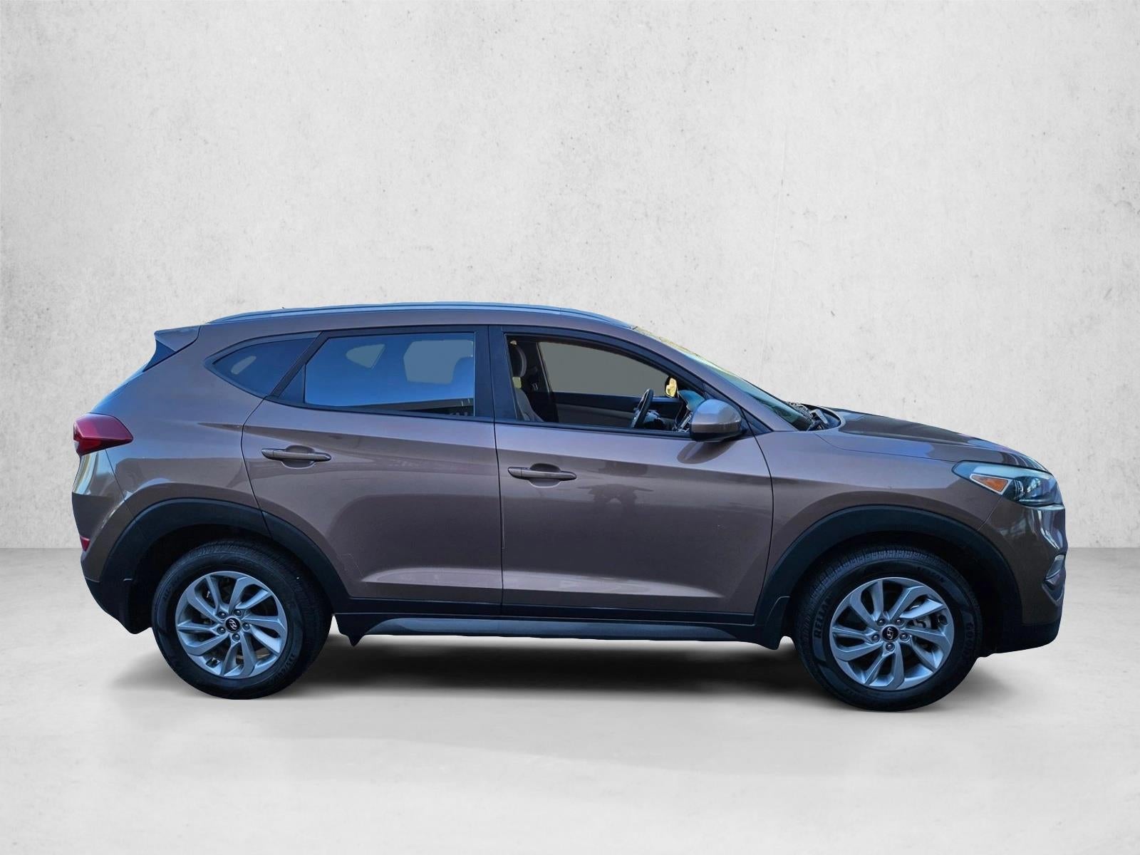 2016 Hyundai TUCSON FWD 4dr SE w/Beige Int