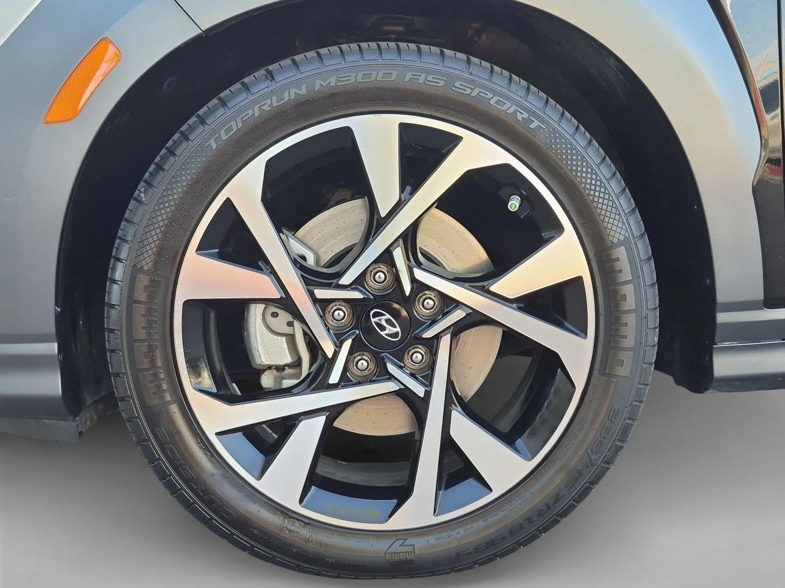 2022 Hyundai KONA Limited DCT FWD