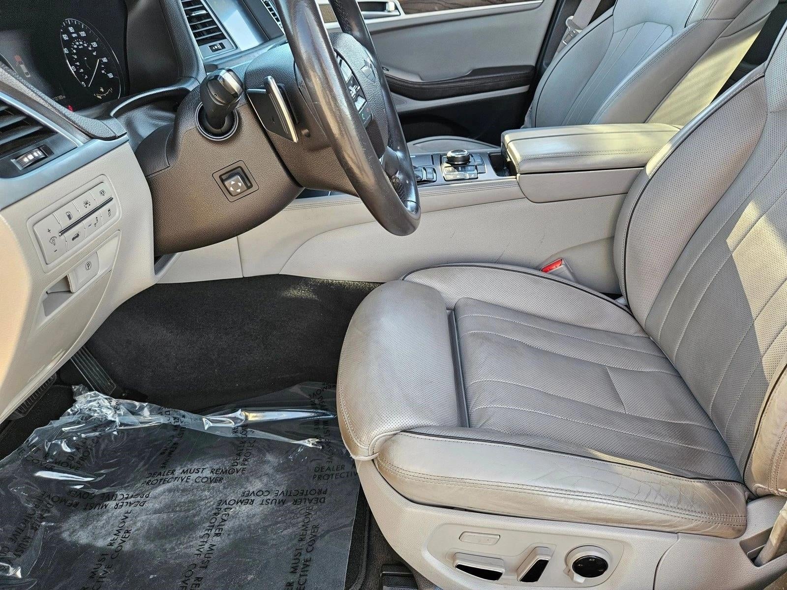 2015 Hyundai GENESIS 4dr Sdn V6 3.8L RWD