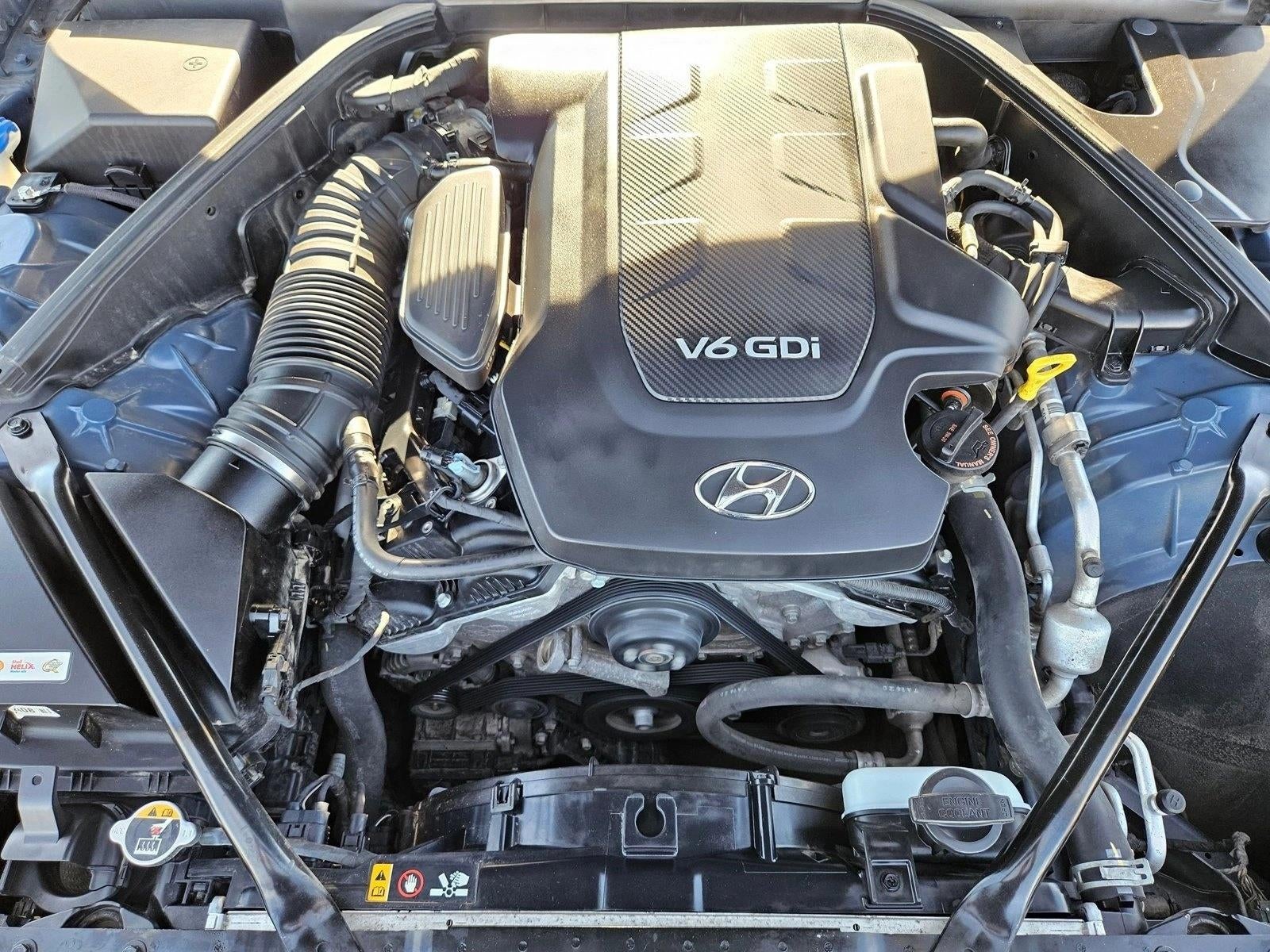 2015 Hyundai GENESIS 4dr Sdn V6 3.8L RWD