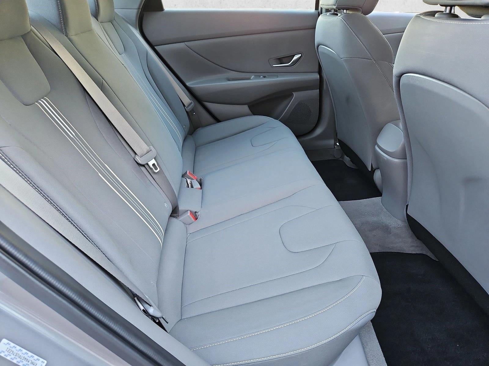 2023 Hyundai ELANTRA SEL IVT