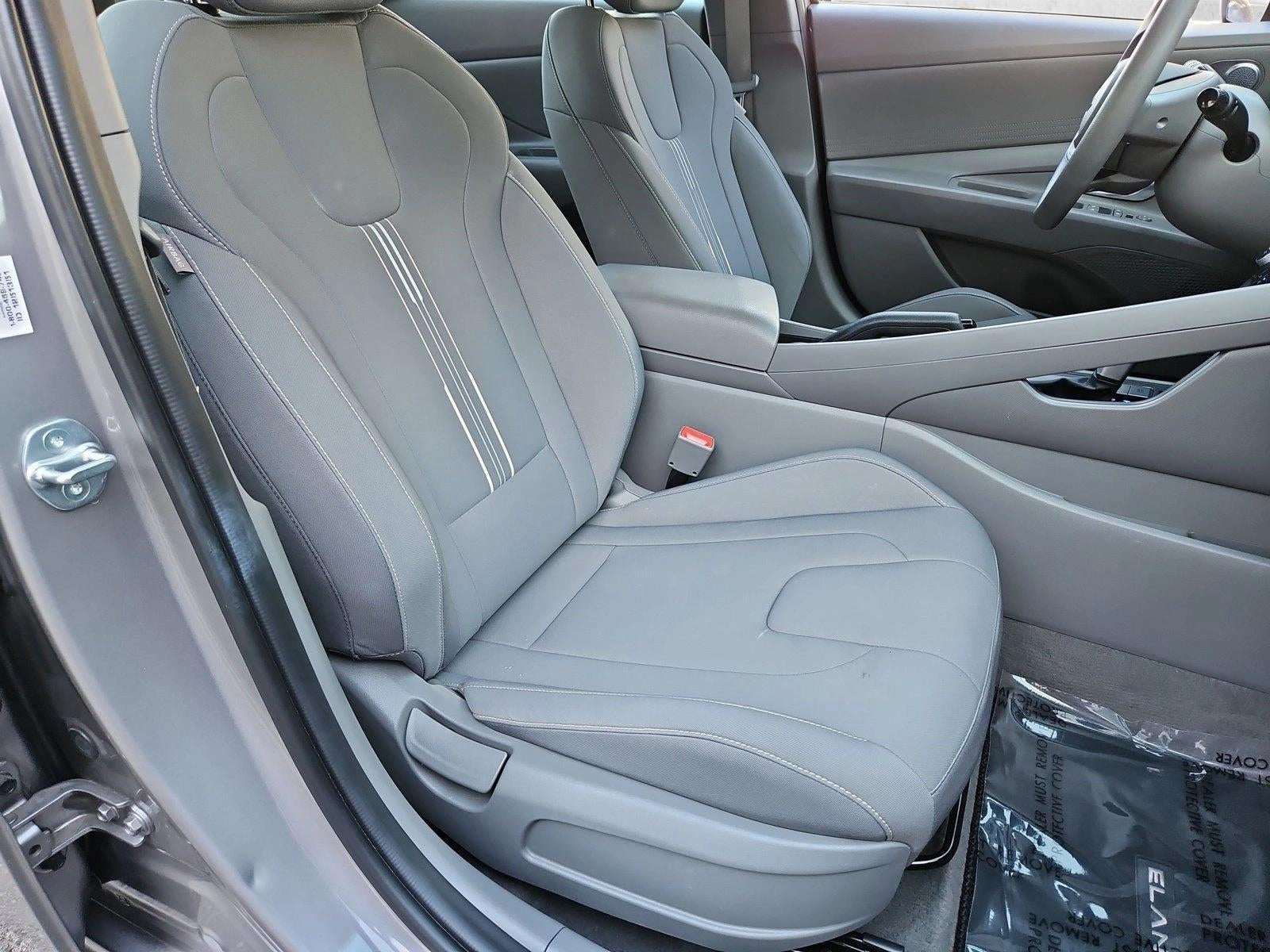 2023 Hyundai ELANTRA SEL IVT