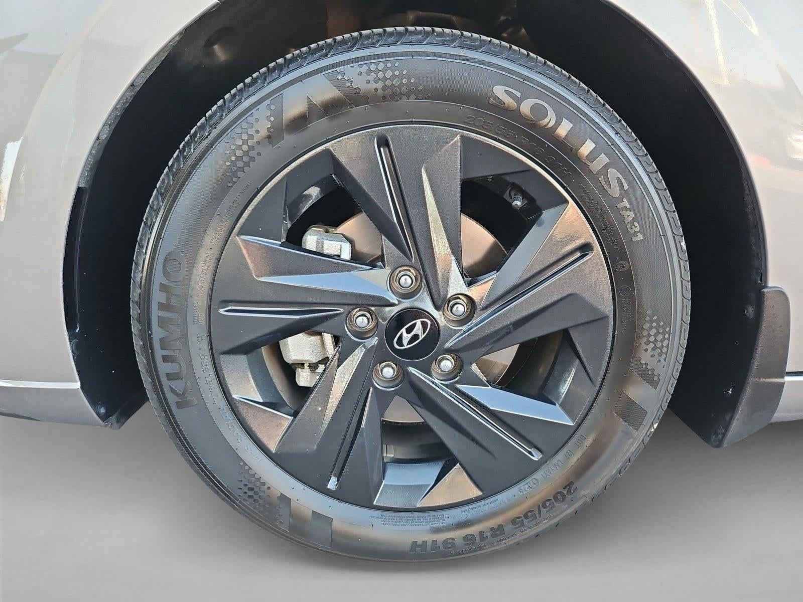2023 Hyundai ELANTRA SEL IVT