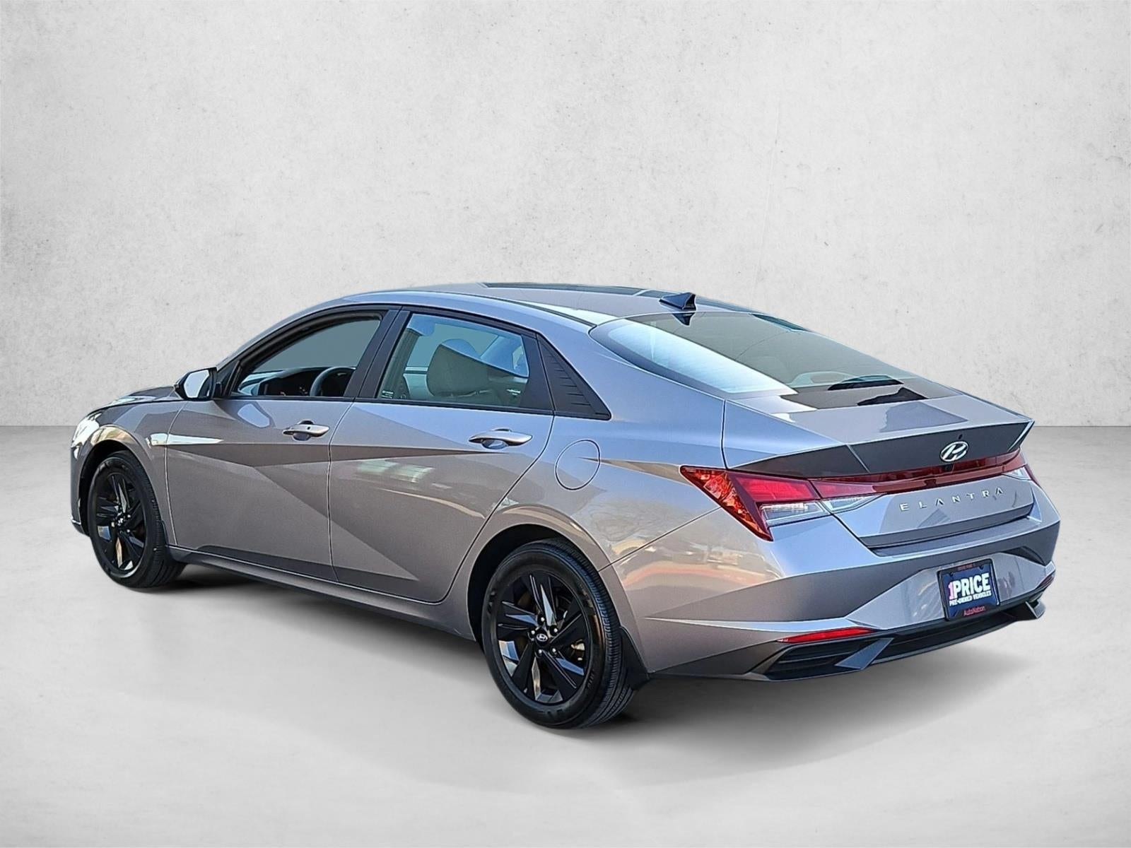 2023 Hyundai ELANTRA SEL IVT